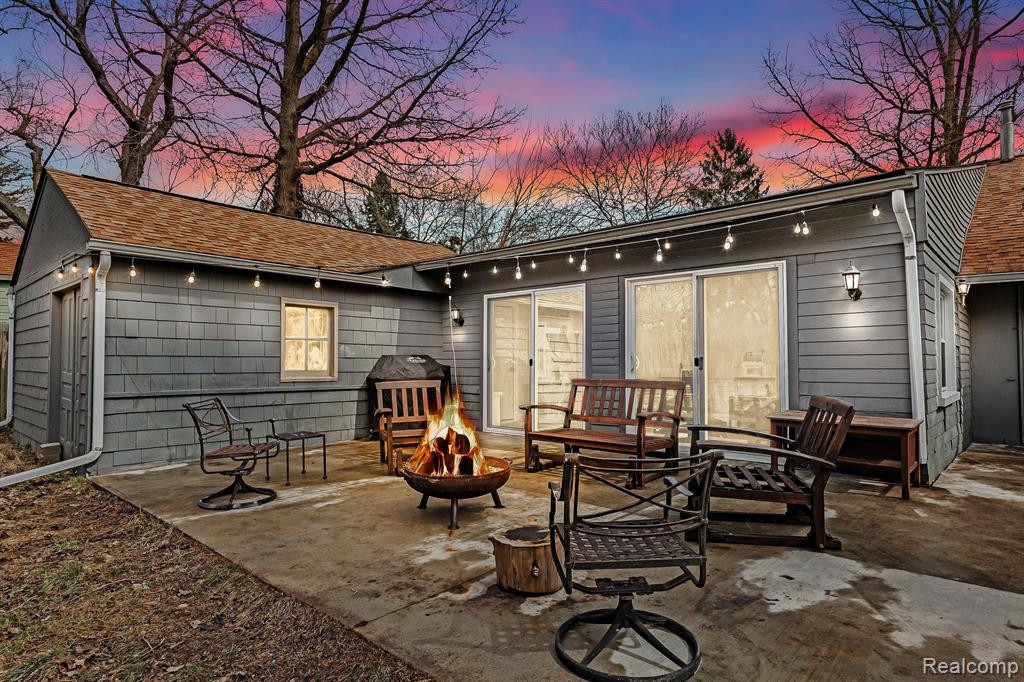 2364 YOST Boulevard, Ann Arbor, MI 48104 — Photo 2
