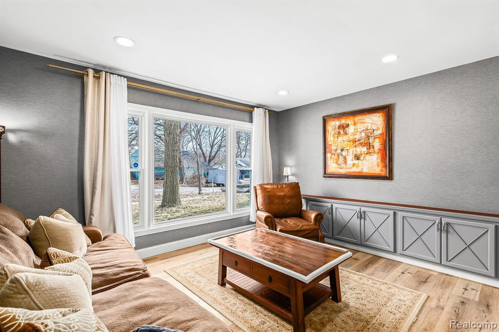 2364 YOST Boulevard, Ann Arbor, MI 48104 — Photo 4