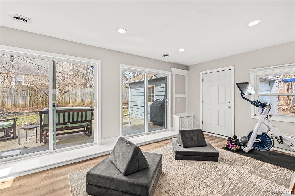 2364 YOST Boulevard, Ann Arbor, MI 48104 — Photo 13