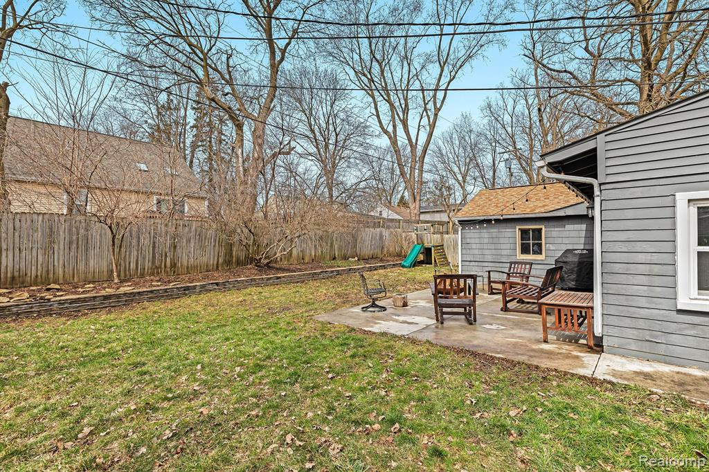 2364 YOST Boulevard, Ann Arbor, MI 48104 — Photo 24