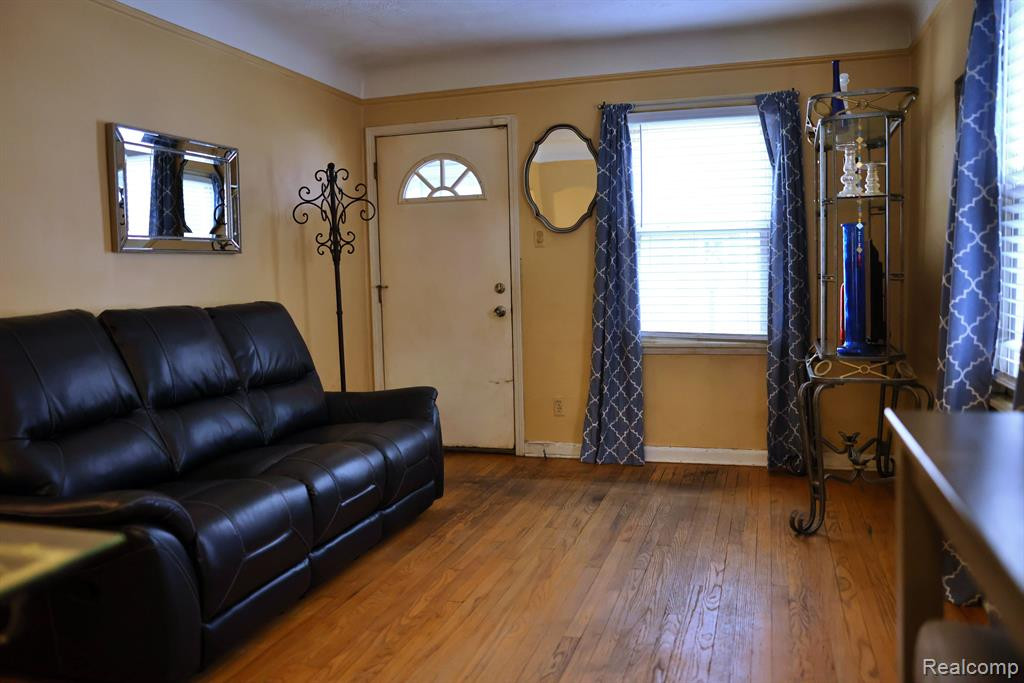 531 ALBANY Street, Ferndale, MI 48220 — Photo 3