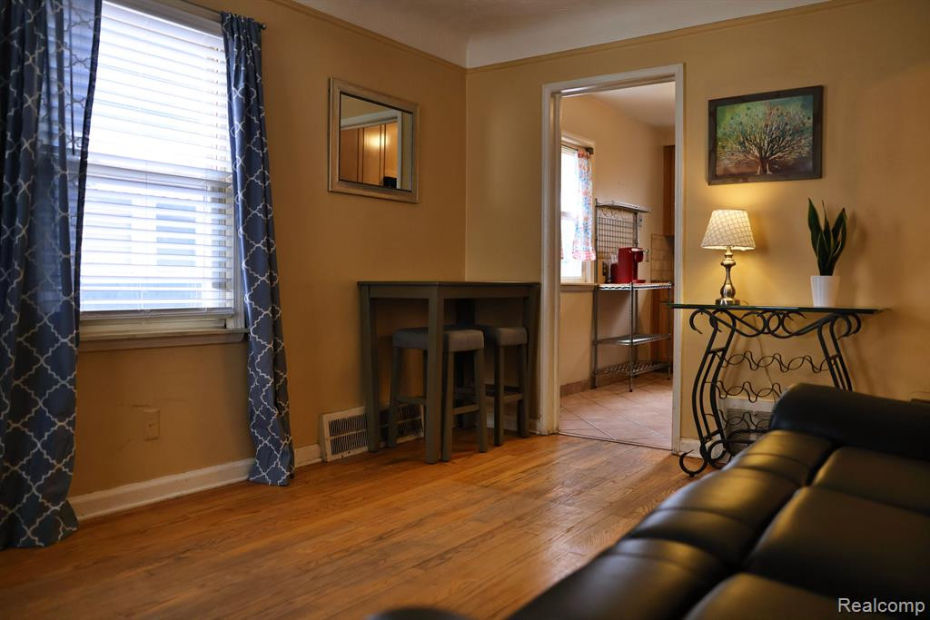 531 ALBANY Street, Ferndale, MI 48220 — Photo 4
