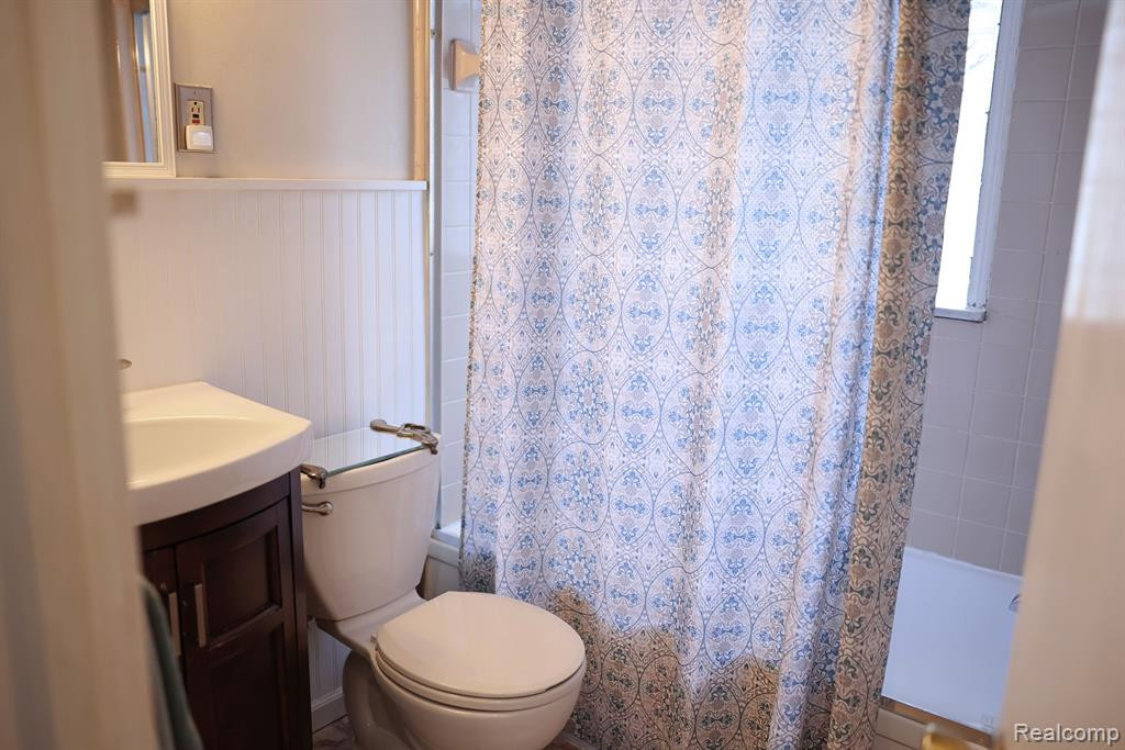 531 ALBANY Street, Ferndale, MI 48220 — Photo 13