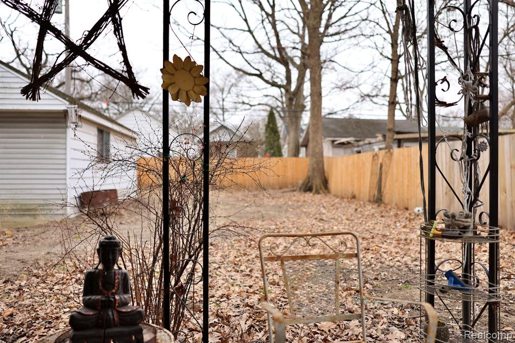 531 ALBANY Street, Ferndale, MI 48220 — Photo 20