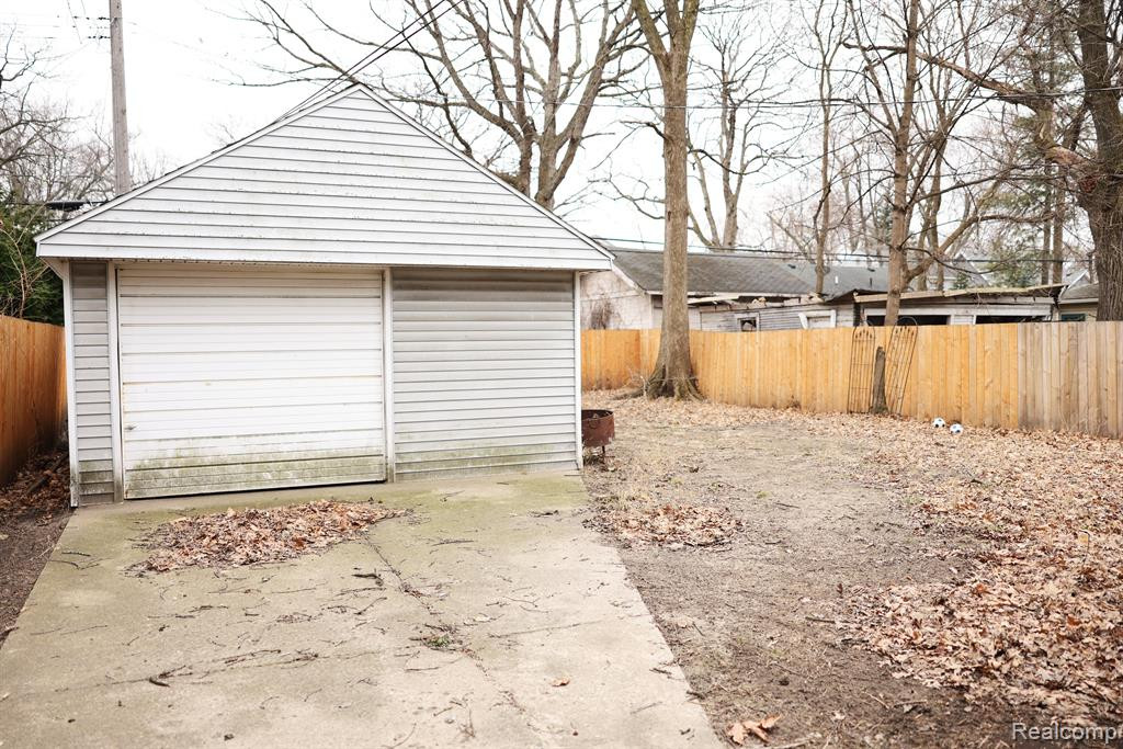 531 ALBANY Street, Ferndale, MI 48220 — Photo 23