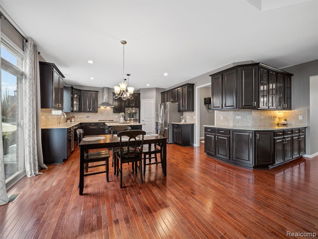 52383 FERNDALE Drive, Northville, MI 48167 — Photo 17