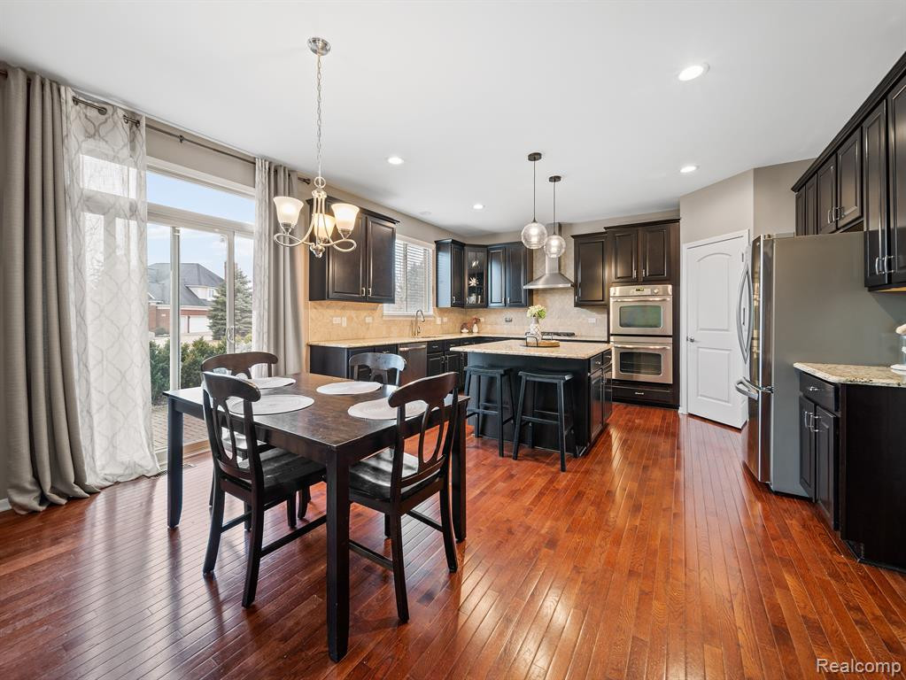 52383 FERNDALE Drive, Northville, MI 48167 — Photo 18