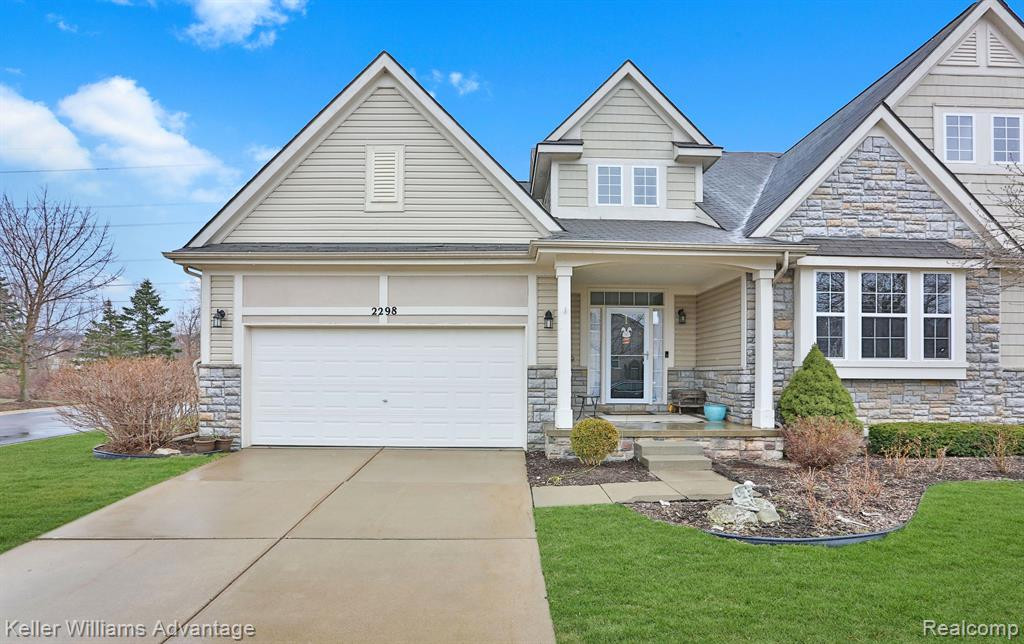 2298 CALIBOUGE, Commerce Twp, MI 48382 — Photo 2