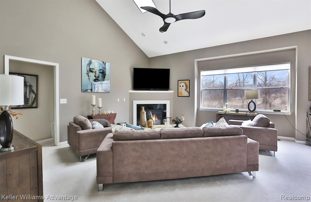 2298 CALIBOUGE, Commerce Twp, MI 48382 — Photo 9