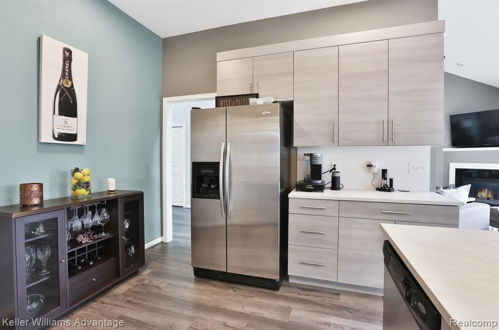 2298 CALIBOUGE, Commerce Twp, MI 48382 — Photo 19