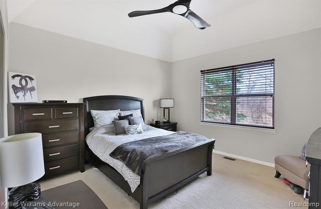 2298 CALIBOUGE, Commerce Twp, MI 48382 — Photo 20