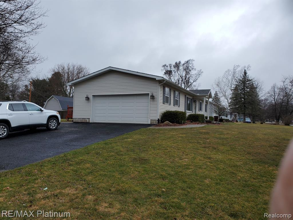 2757 GRAMER Road, Webberville, MI 48892 — Photo 10