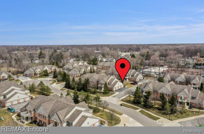 322 MARIGOLD Circle, Westland, MI — Photo 2