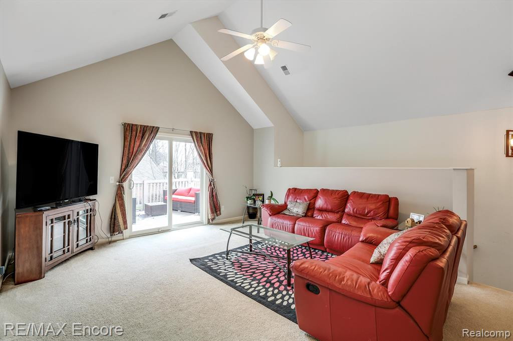322 MARIGOLD Circle, Westland, MI — Photo 7