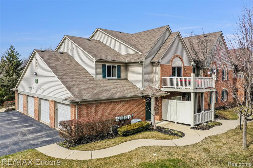 322 MARIGOLD Circle, Westland, MI — Photo 22