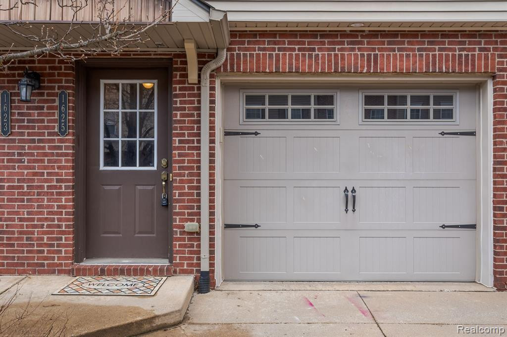 1625 RED HICKORY, Howell, MI 48855 — Photo 3