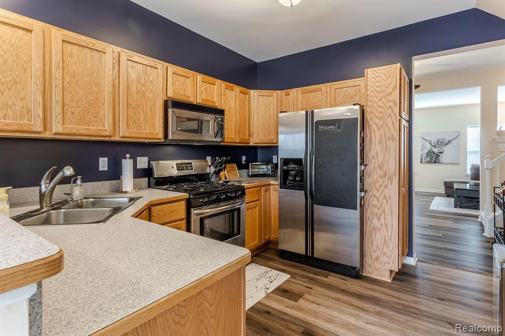 1625 RED HICKORY, Howell, MI 48855 — Photo 12