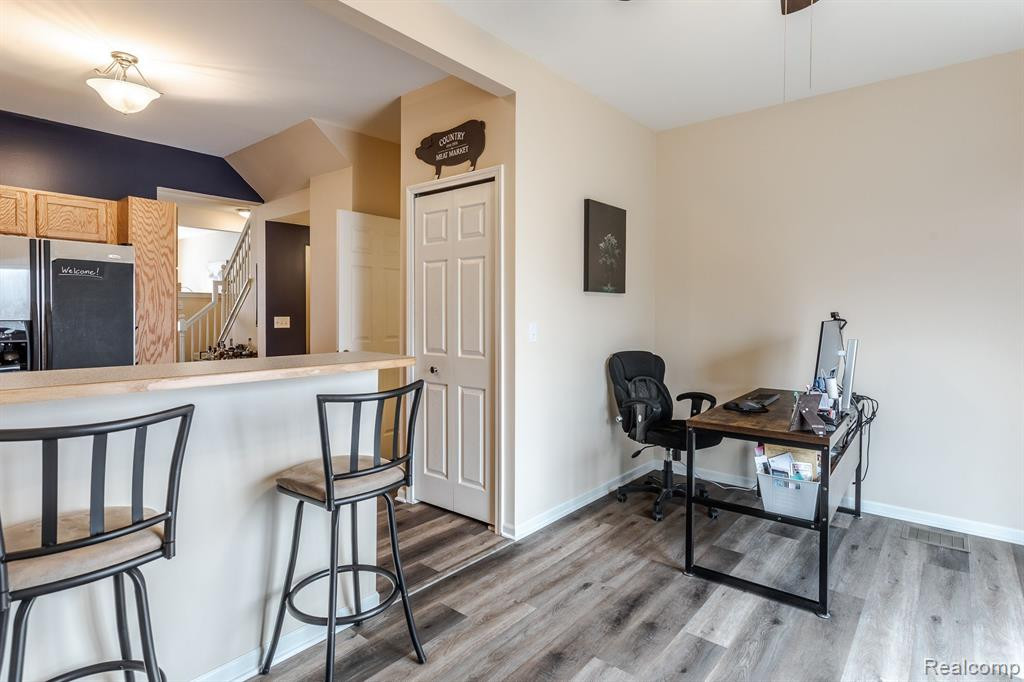 1625 RED HICKORY, Howell, MI 48855 — Photo 15