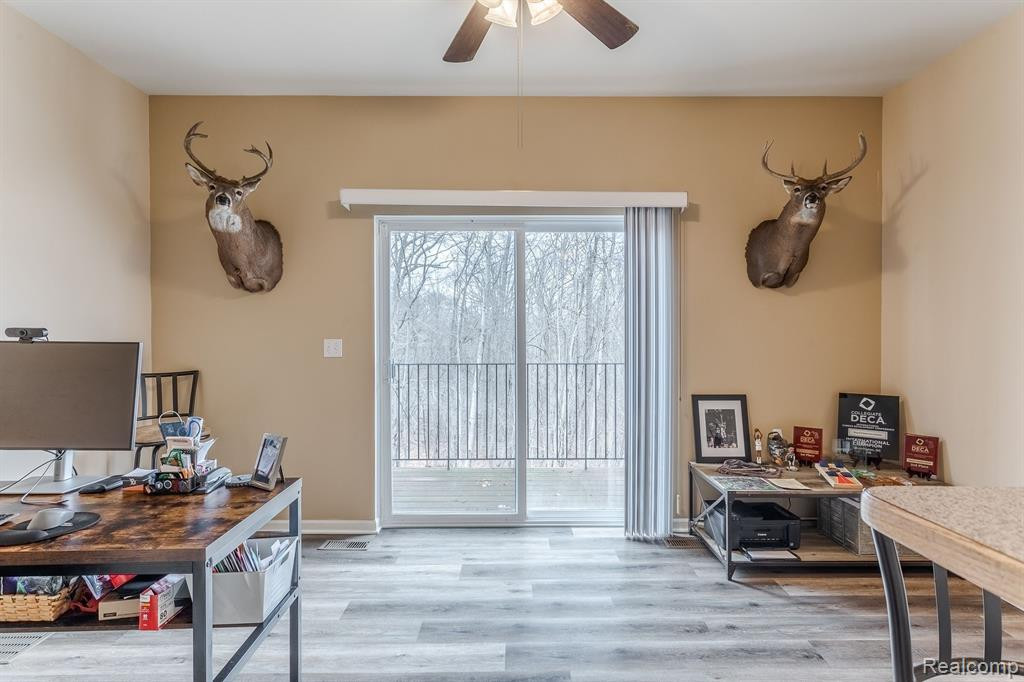 1625 RED HICKORY, Howell, MI 48855 — Photo 16