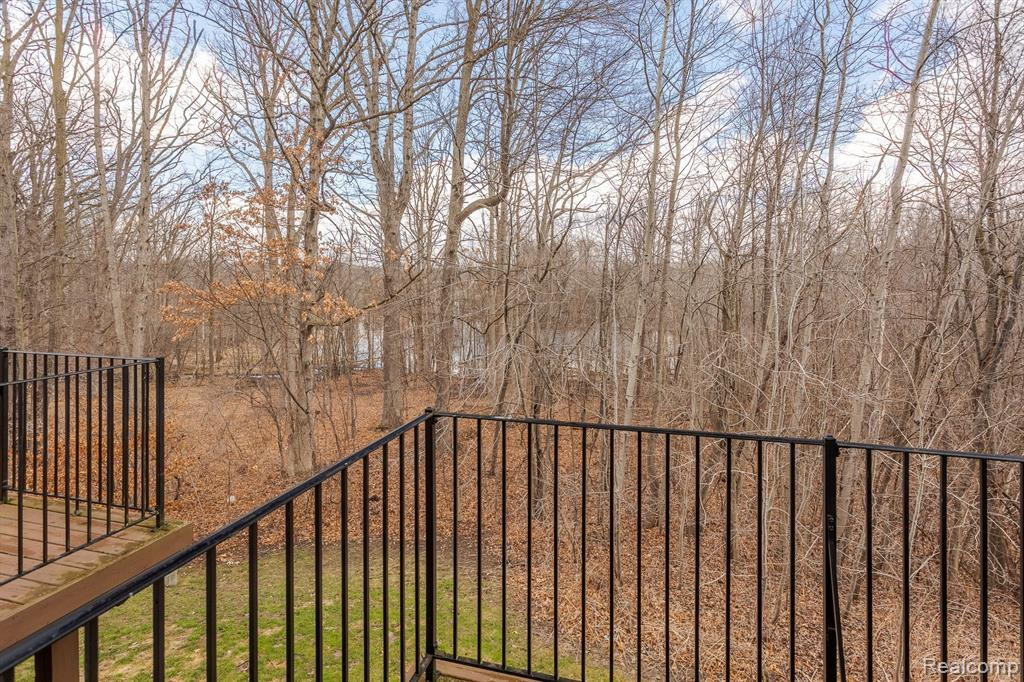 1625 RED HICKORY, Howell, MI 48855 — Photo 37