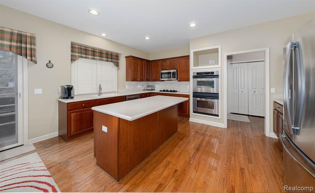 44408 WHITE PINE Circle W, Northville, MI 48168 — Photo 11