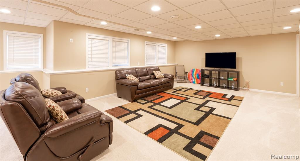 44408 WHITE PINE Circle W, Northville, MI 48168 — Photo 15