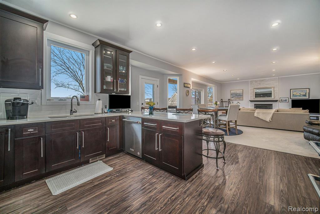 8050 Jack Pine Drive, Ypsilanti, MI 48197 — Photo 11