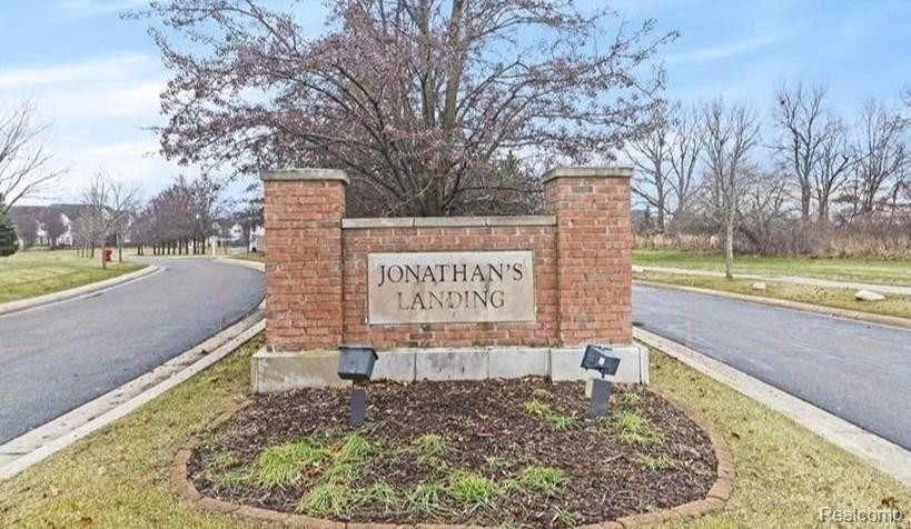 3413 KNEELAND Circle, Howell, MI 48843 — Photo 2