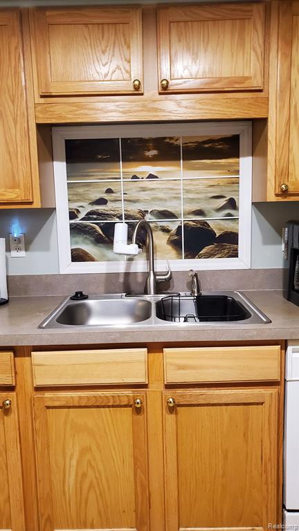 3413 KNEELAND Circle, Howell, MI 48843 — Photo 14