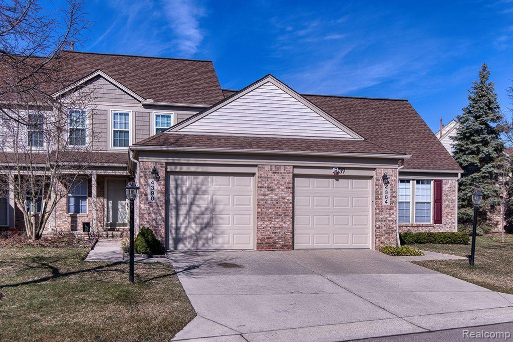 4390 HUNTERS Circle E, Canton, MI 48188 — Photo 2
