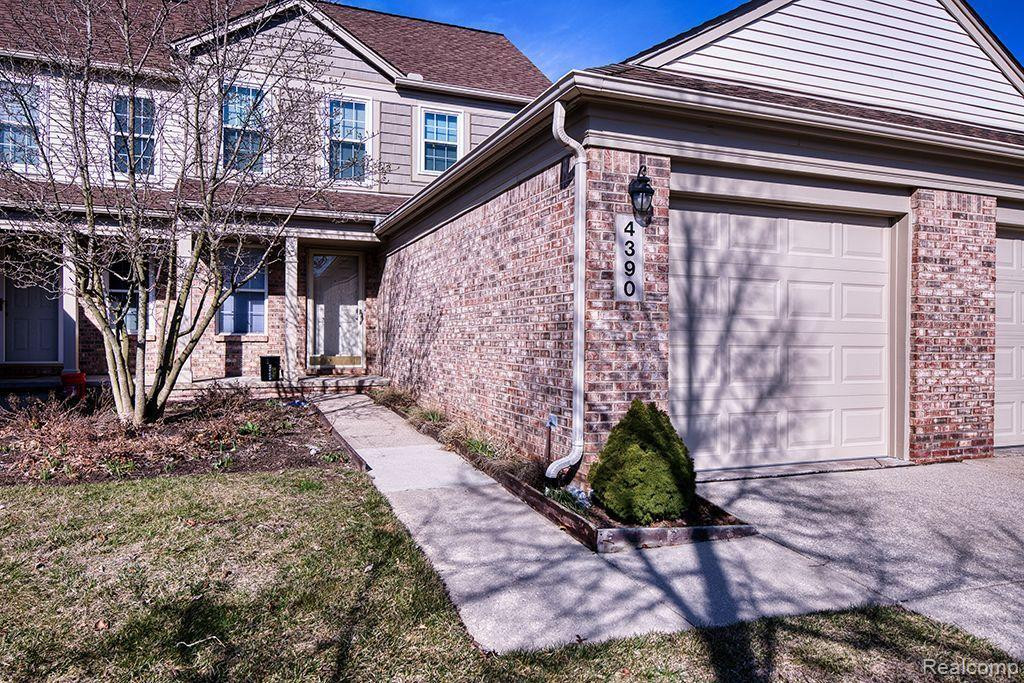 4390 HUNTERS Circle E, Canton, MI 48188 — Photo 4