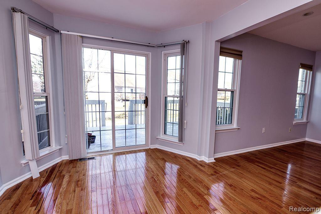 4390 HUNTERS Circle E, Canton, MI 48188 — Photo 11