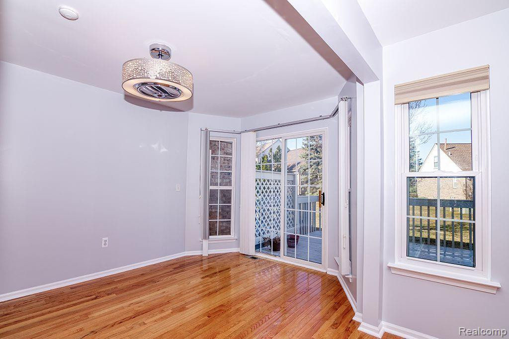 4390 HUNTERS Circle E, Canton, MI 48188 — Photo 12