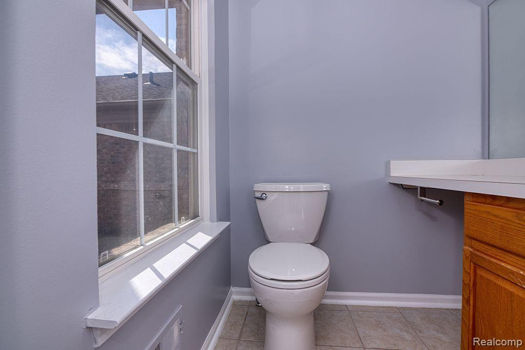 4390 HUNTERS Circle E, Canton, MI 48188 — Photo 33