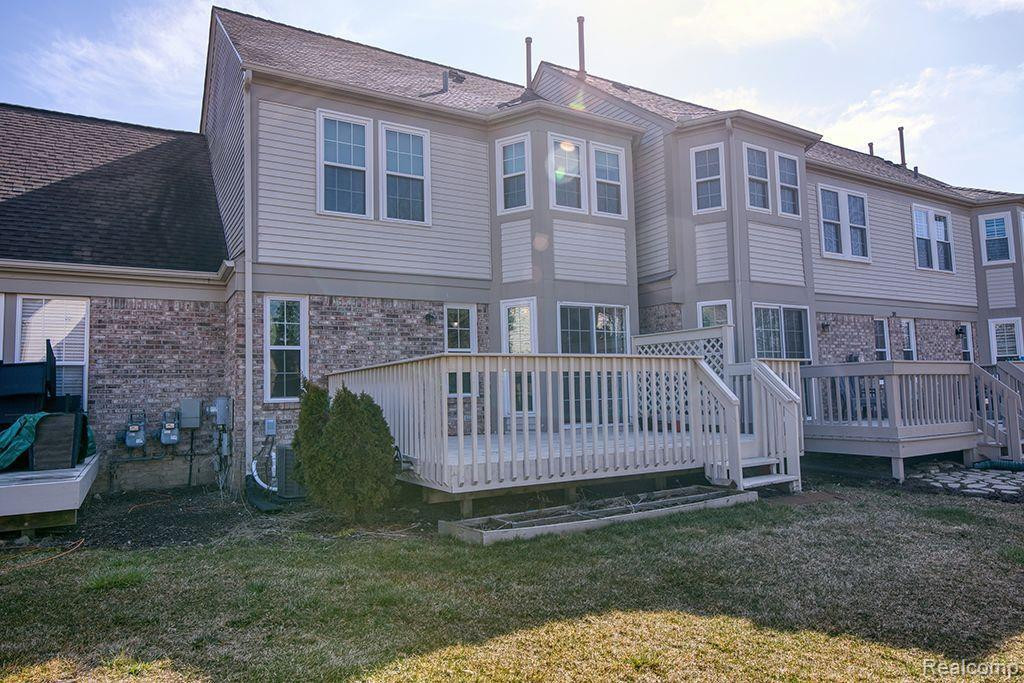 4390 HUNTERS Circle E, Canton, MI 48188 — Photo 35