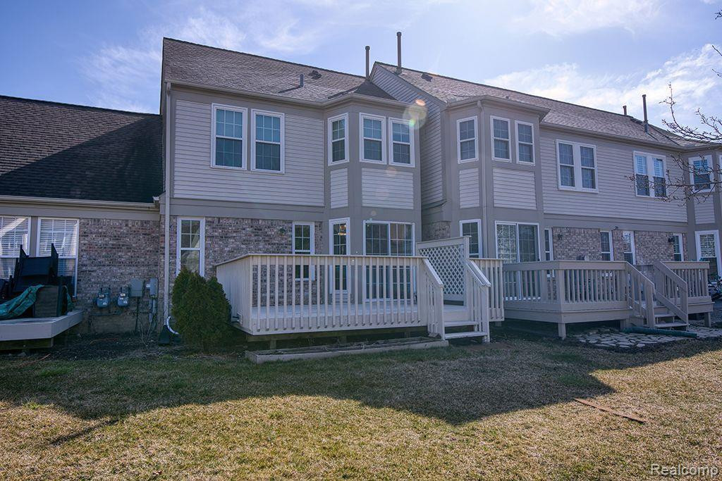 4390 HUNTERS Circle E, Canton, MI 48188 — Photo 36