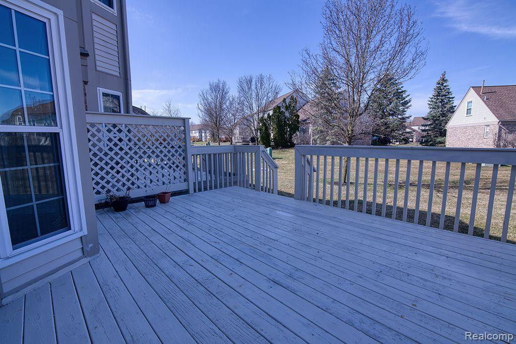 4390 HUNTERS Circle E, Canton, MI 48188 — Photo 41