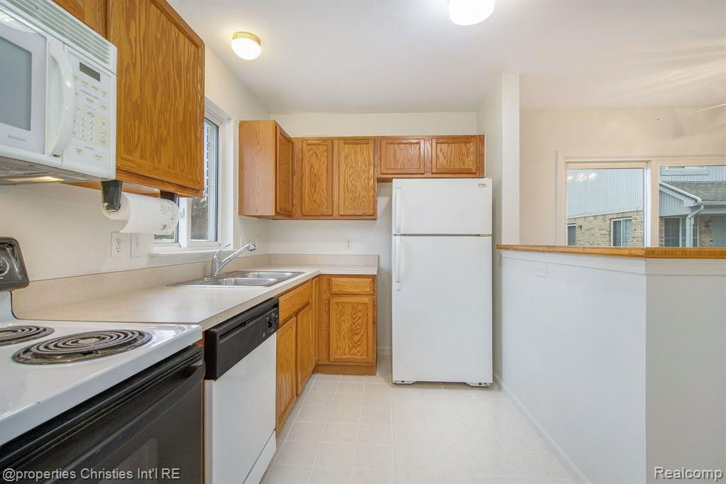 23294 STILES, Trenton, MI 48183 — Photo 8