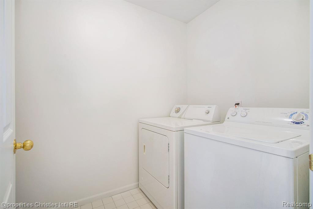 23294 STILES, Trenton, MI 48183 — Photo 19