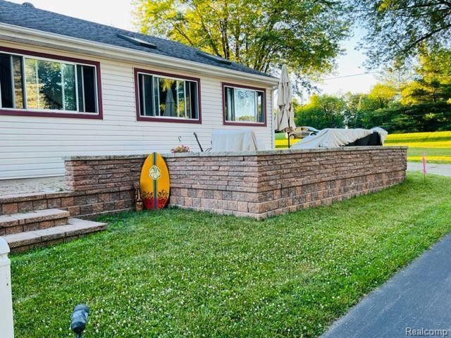 5935 TOWER Drive, Manitou Beach, MI 49253 — Photo 2