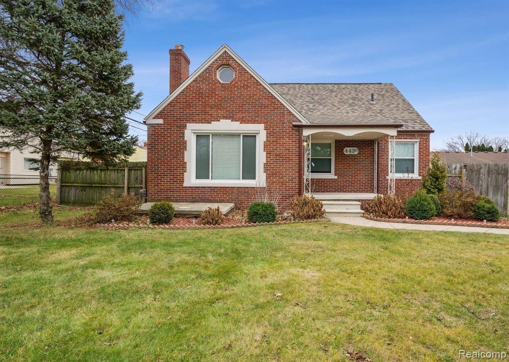 4430 CHICAGO Road, Warren, MI 48092 — Photo 2