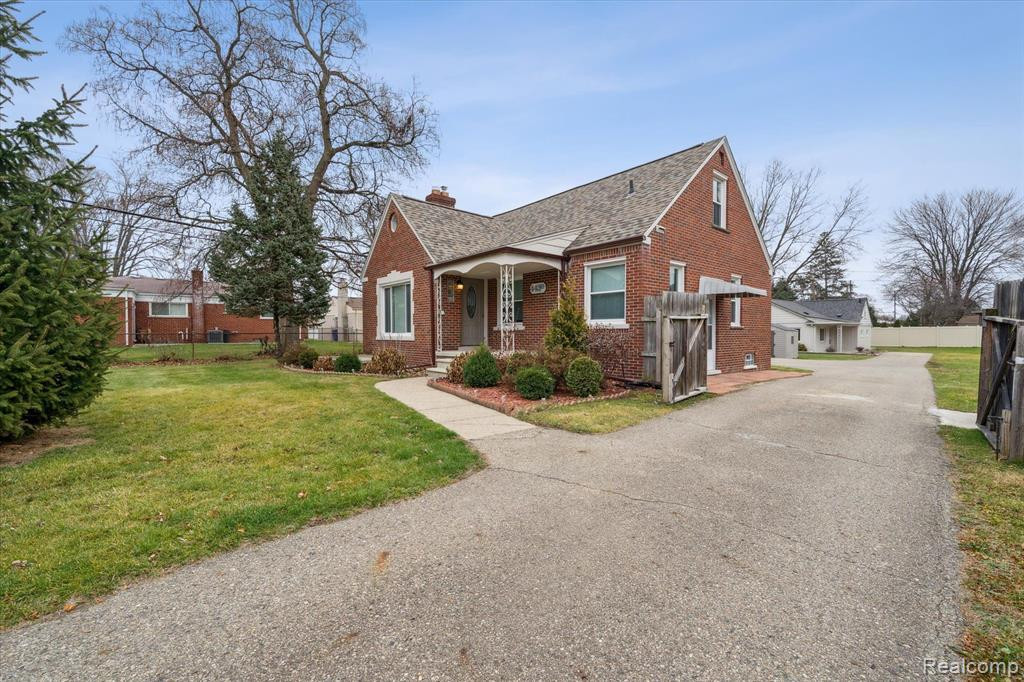 4430 CHICAGO Road, Warren, MI 48092 — Photo 3