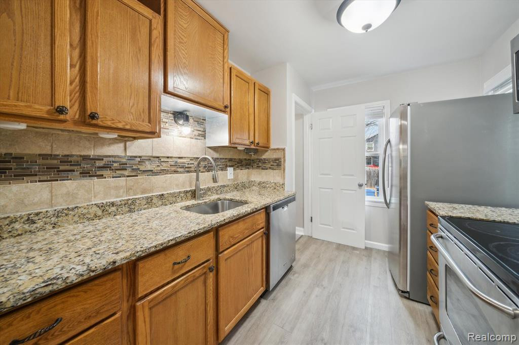 4430 CHICAGO Road, Warren, MI 48092 — Photo 9