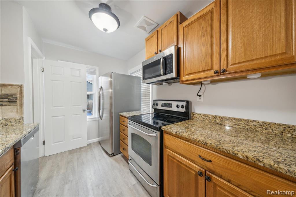 4430 CHICAGO Road, Warren, MI 48092 — Photo 10