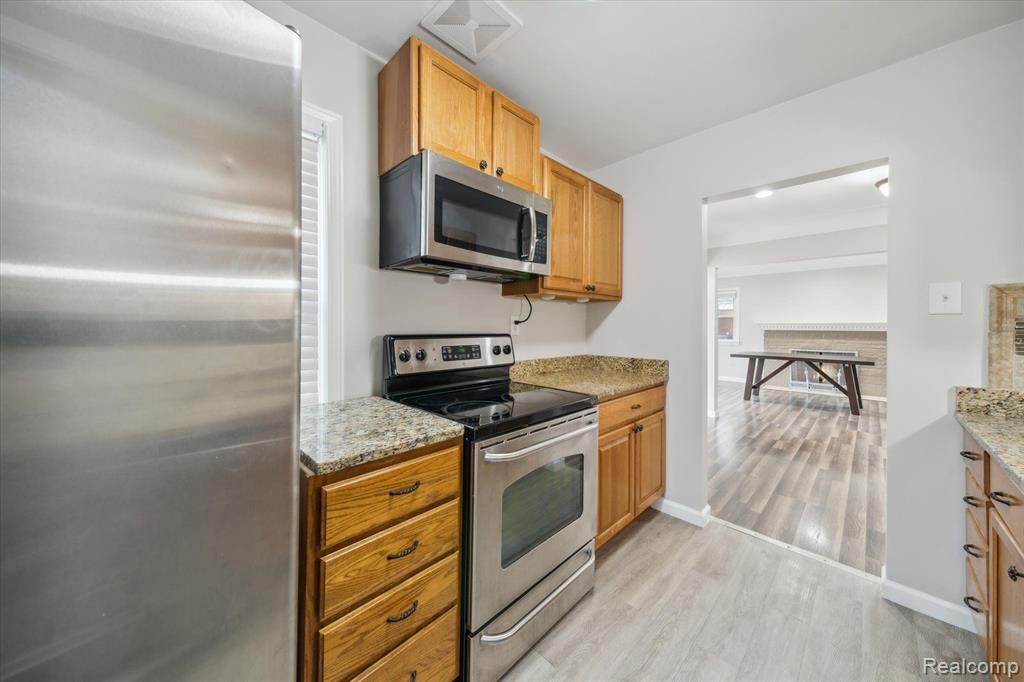 4430 CHICAGO Road, Warren, MI 48092 — Photo 11