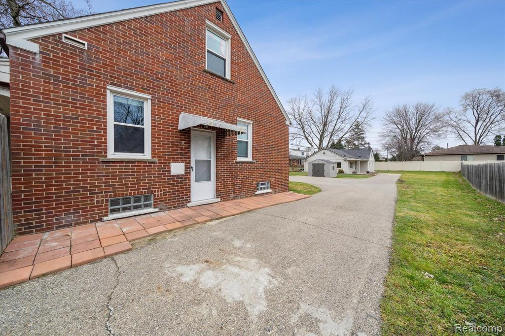 4430 CHICAGO Road, Warren, MI 48092 — Photo 22