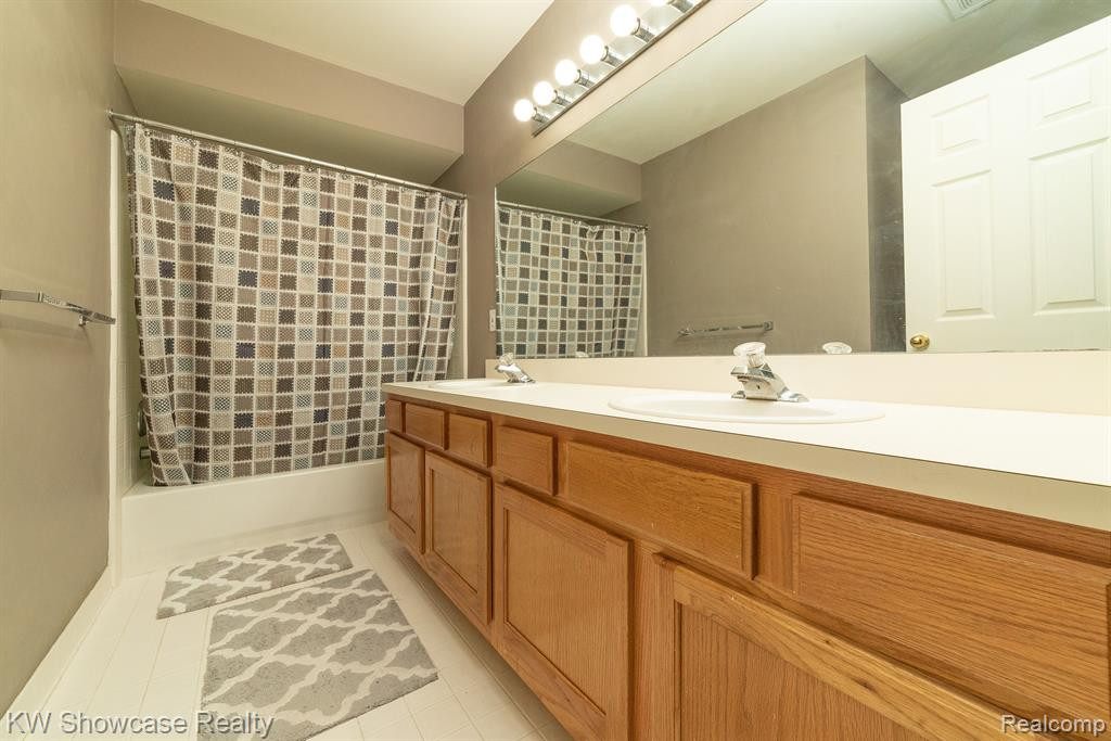 6486 KENNESAW Road, Canton, MI 48187 — Photo 23