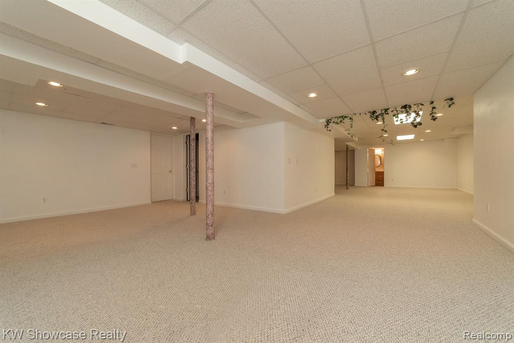 6486 KENNESAW Road, Canton, MI 48187 — Photo 28