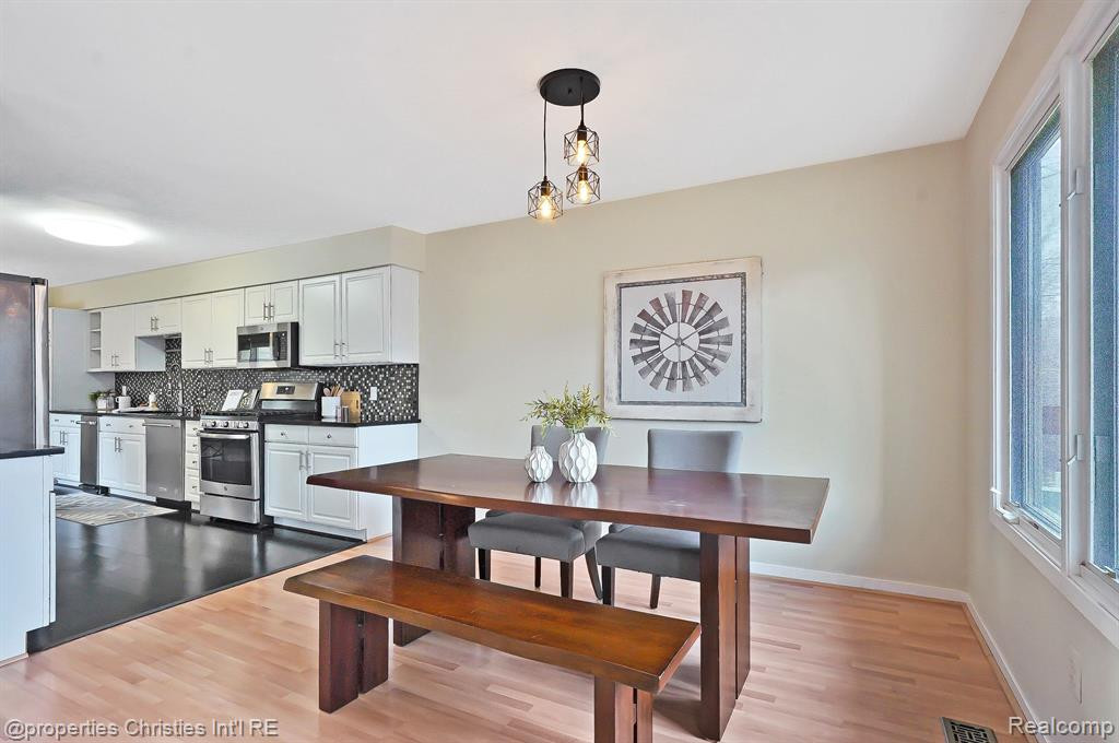 120 PONDS VIEW Drive, Ann Arbor, MI 48103 — Photo 9