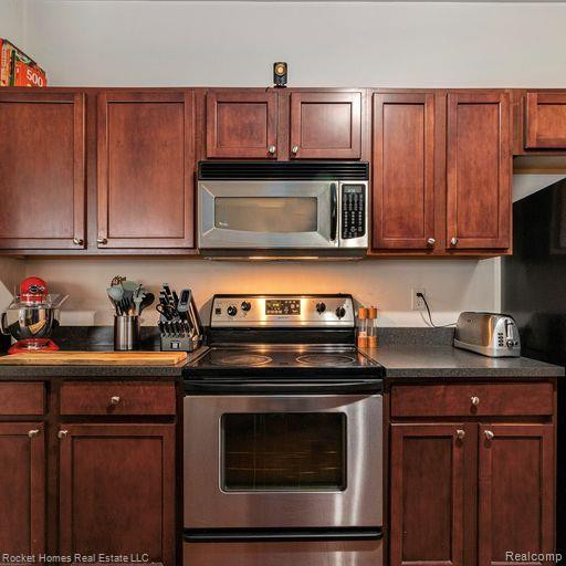 4025 Radcliff Drive, Canton, MI 48188 — Photo 22